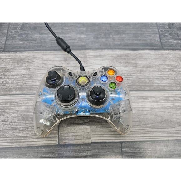 Lot of 2 Xbox Controllers • 1 Wired, 1 Wireless, See Pics for Details [BB] - Picture 9 of 16